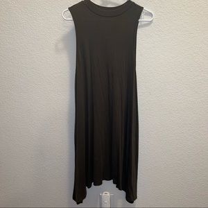 Crew Neck Sleeveless Dress